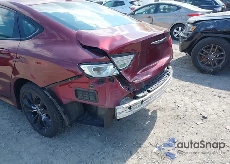 2015 Chrysler 200 S z USA, uszkodzony, nr VIN 1C3CCCBB2FN612950